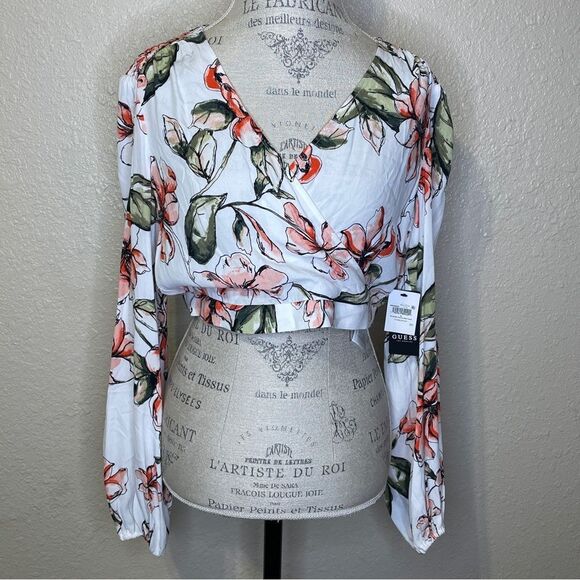 NWT Guess Karlotta Blushing Azalea Print Ivory Floral V-Neck Crop Top Blouse L - Picture 3 of 13